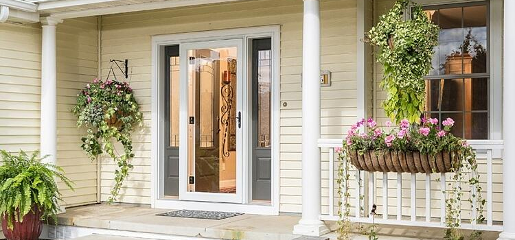 screen door installation in Fort Myers